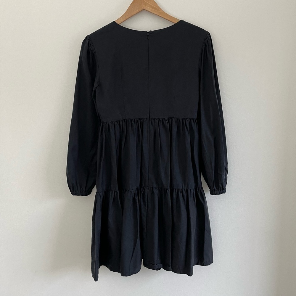Emma Knudsen Frankie Tiered Babydoll V-Neck Dress - Picture 4 of 12